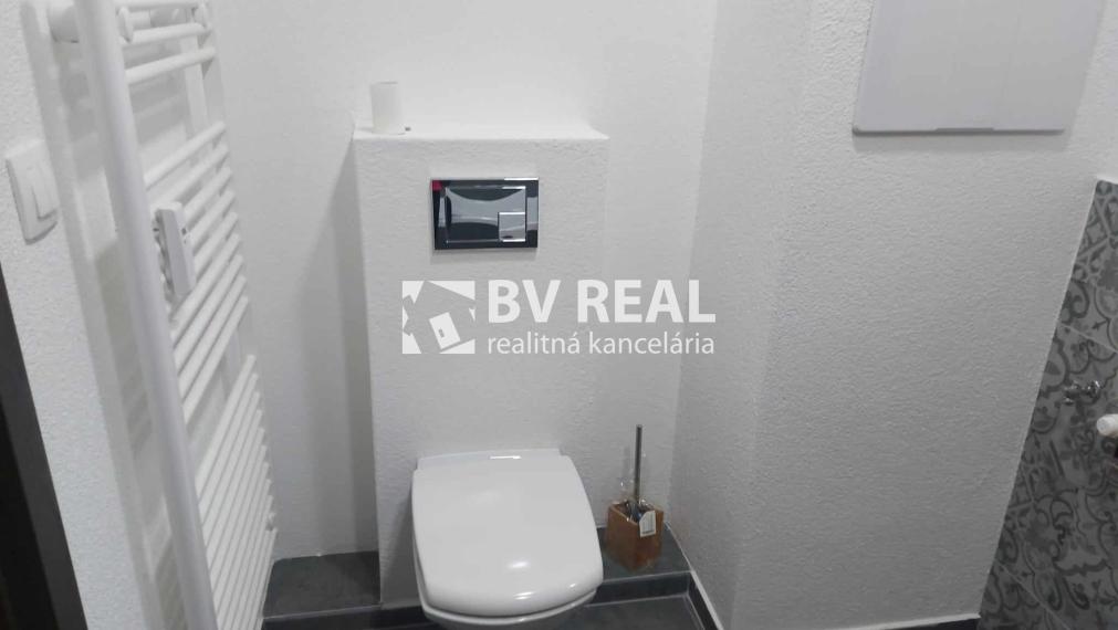 BV REAL Na prenájom 1 izbový byt v novostavbe Nováky FM2225