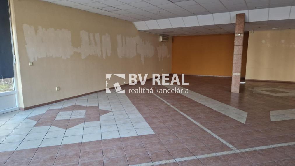 BV REAL Na prenájom polyfunkčná budova Prievidza FM2365