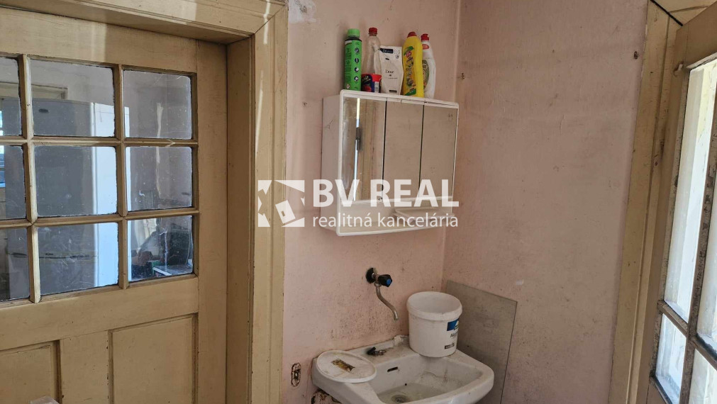 BV REAL Na predaj 2 rodinné domy obec Rybany FM2171