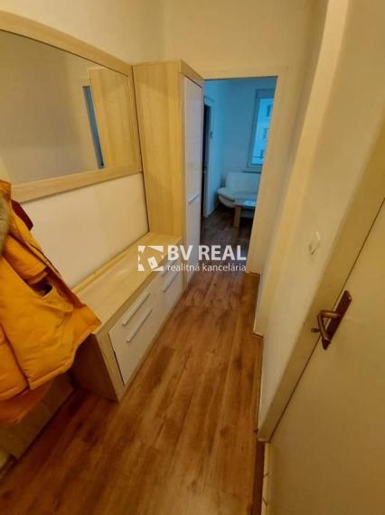 BV REAL Na prenájom 1 izbový byt Prievidza FM2426