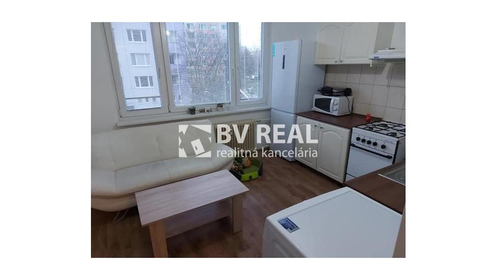 BV REAL Na prenájom 1 izbový byt Prievidza FM2426