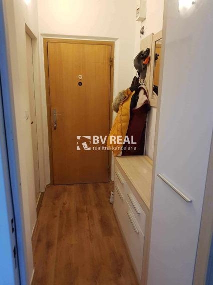 BV REAL Na prenájom 1 izbový byt Prievidza FM2426