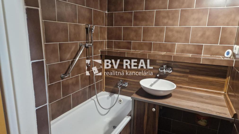 BV REAL Na predaj 3 izbový byt Prievidza FM2429