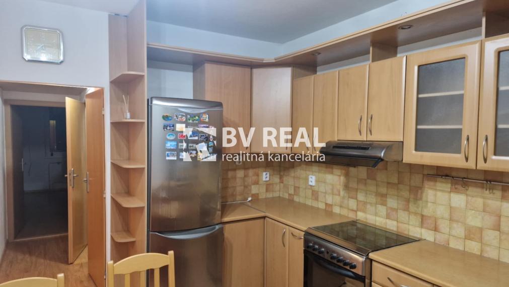 BV REAL Na predaj 3 izbový byt Prievidza FM2429