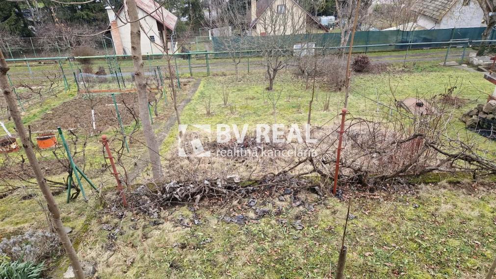 BV REAL Na predaj murovaná chata a záhrada Lutila FM2430