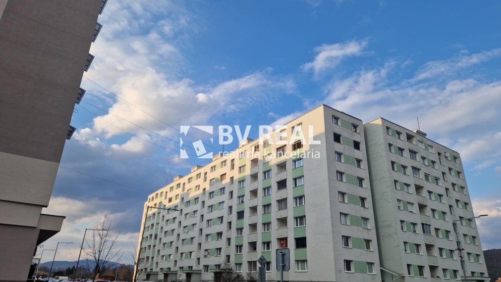 BV REAL Na prenájom 2 izbový byt Žiar nad Hronom FM2431