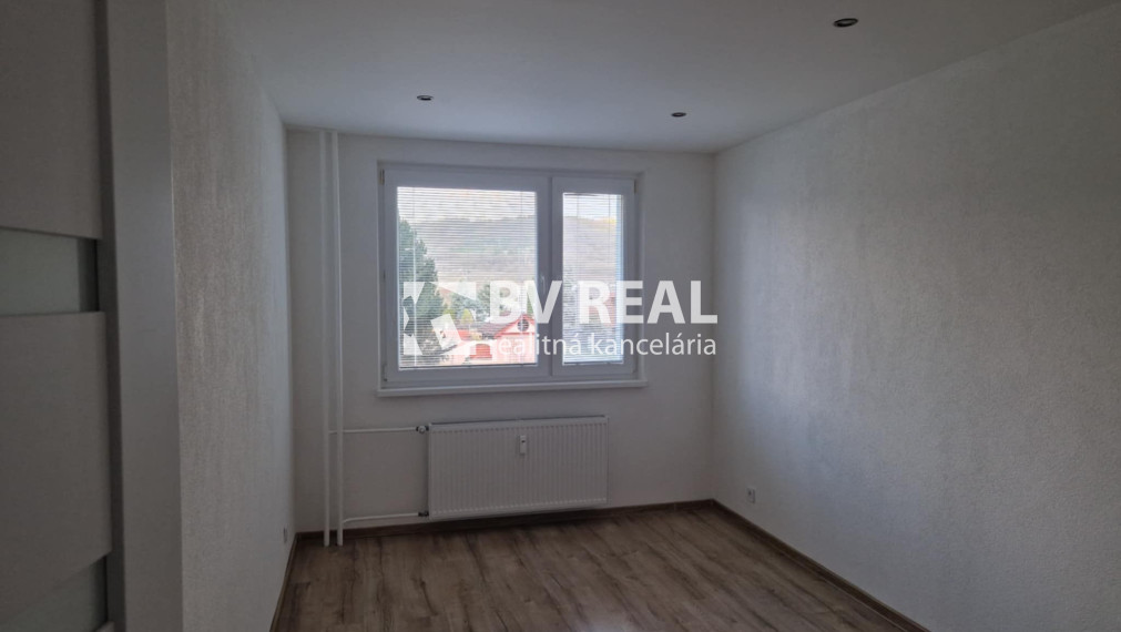 BV REAL Na prenájom 2 izbový byt Žiar nad Hronom FM2431