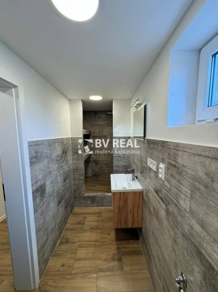 BV REAL Na predaj 2 izbový byt Handlová FM2153