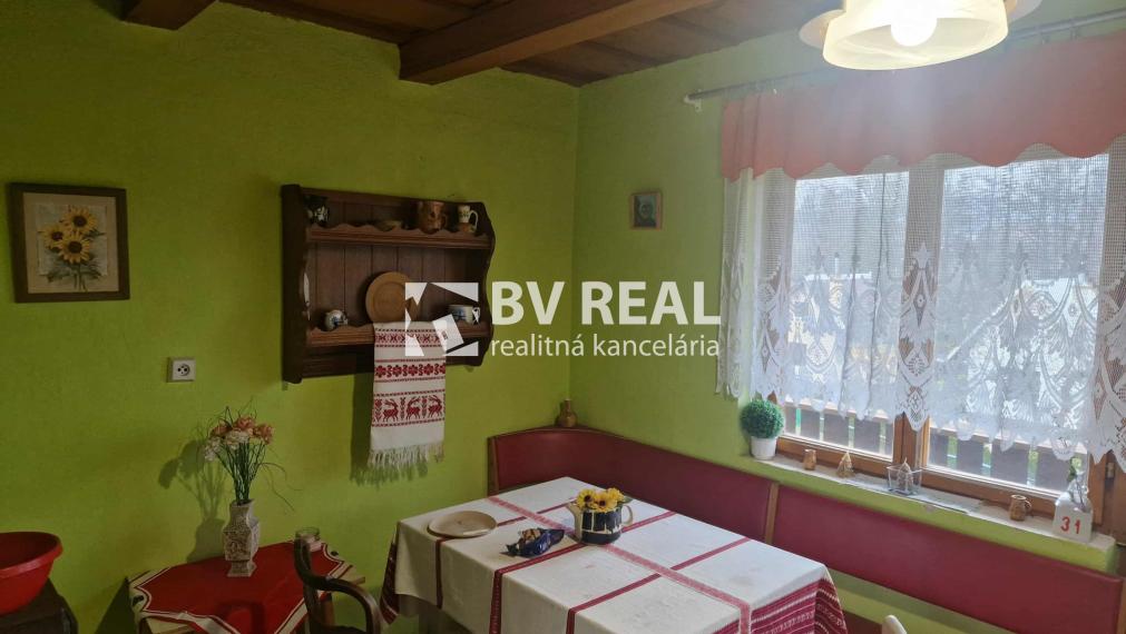 BV REAL Na predaj murovaná chata a záhrada Lutila FM2366