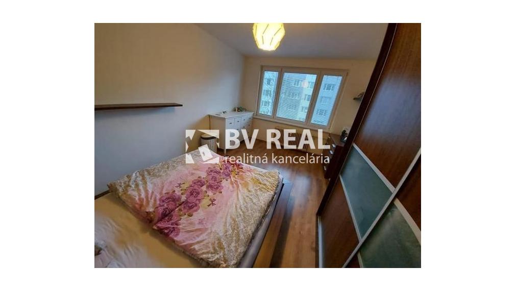 BV REAL Na prenájom 1 izbový byt Prievidza FM2426