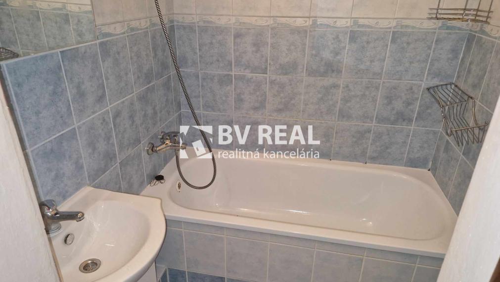 BV REAL na predaj investičný 2 izbový byt Prievidza FM1939