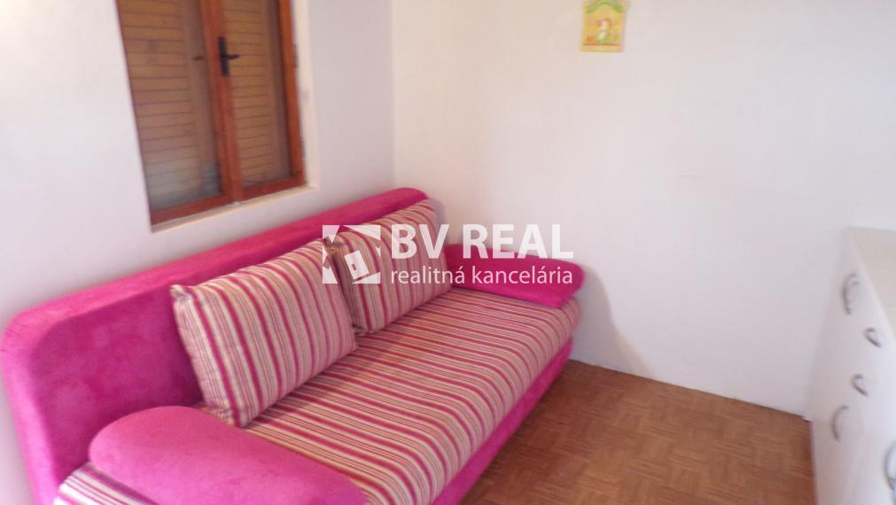 BV REAL Na prenájom aj odkup chata a záhrada Brodzany FM1905