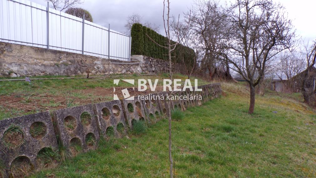 BV REAL Na prenájom aj odkup chata a záhrada Brodzany FM1905