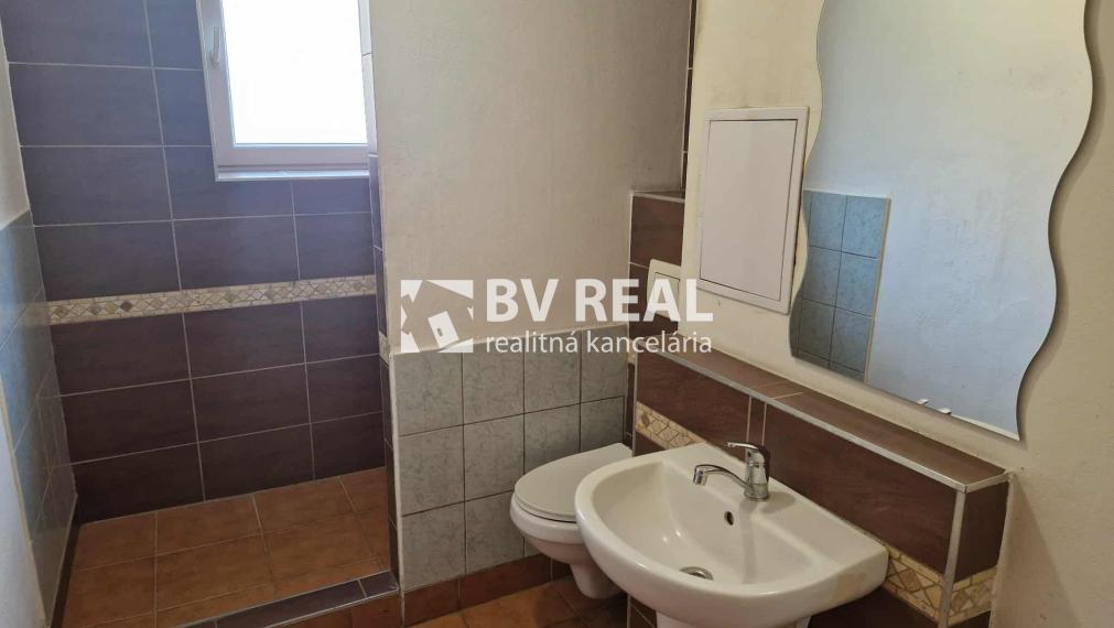 BV REAL Na prenájom 2 izbový byt Žiar nad Hronom FM2327