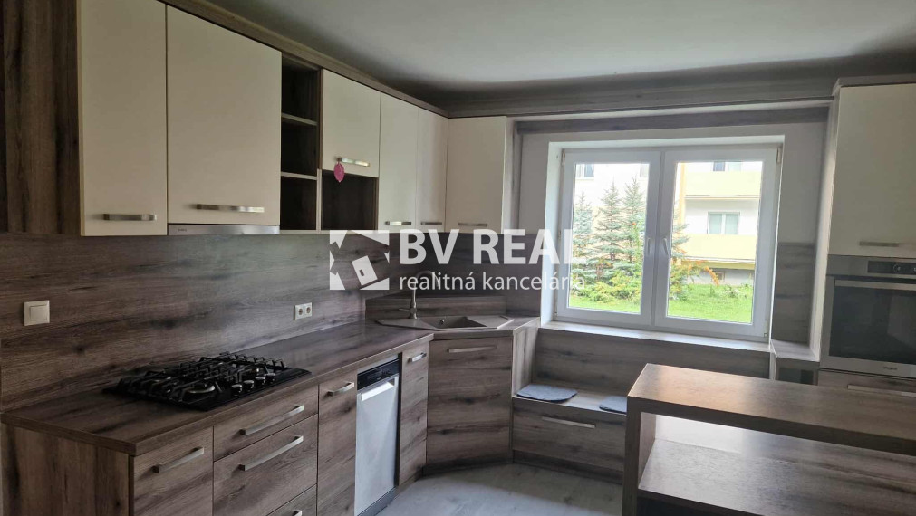 BV REAL Na predaj 2 izbový byt 54 m2 Žiar nad Hronom FM2242