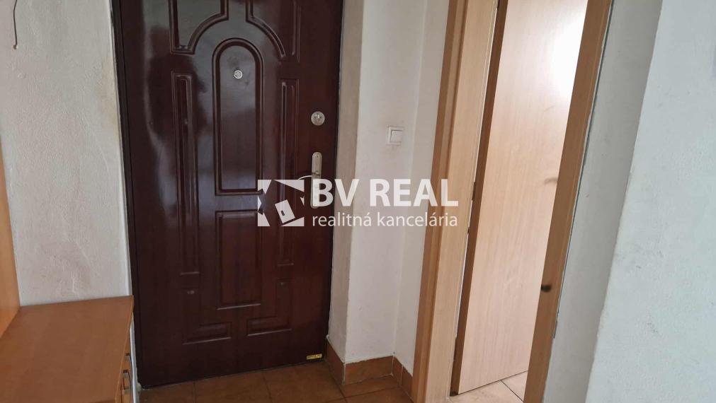BV REAL Na predaj 2 izbový byt 54 m2 Žiar nad Hronom FM2242