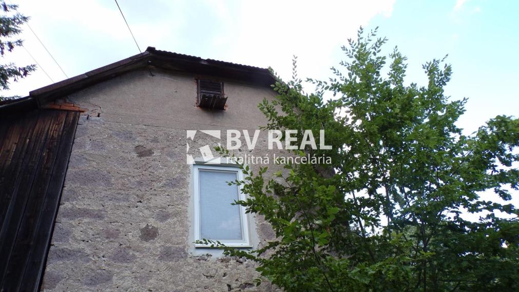 BV REAL na predaj rodinný dom Handlová FM2186