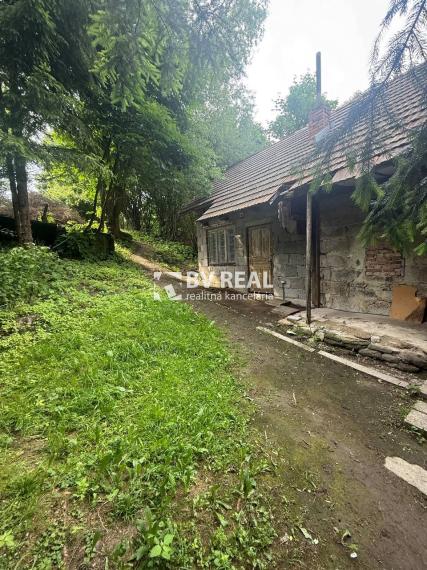 BV REAL na predaj rodinný dom Handlová FM2186