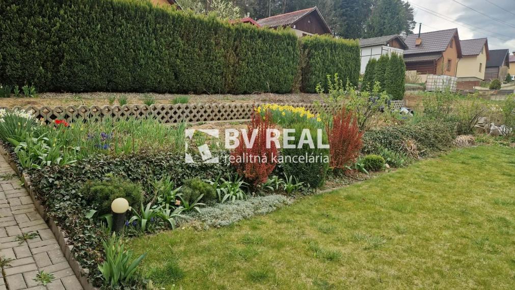 BV REAL murovaná chata so záhradou Prievidza FM2434