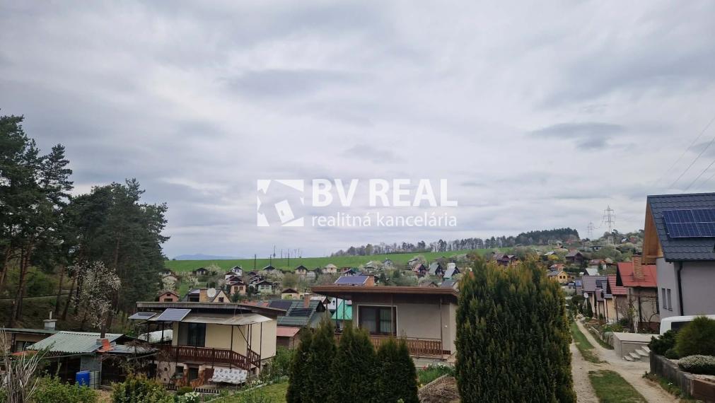 BV REAL murovaná chata so záhradou Prievidza FM2434