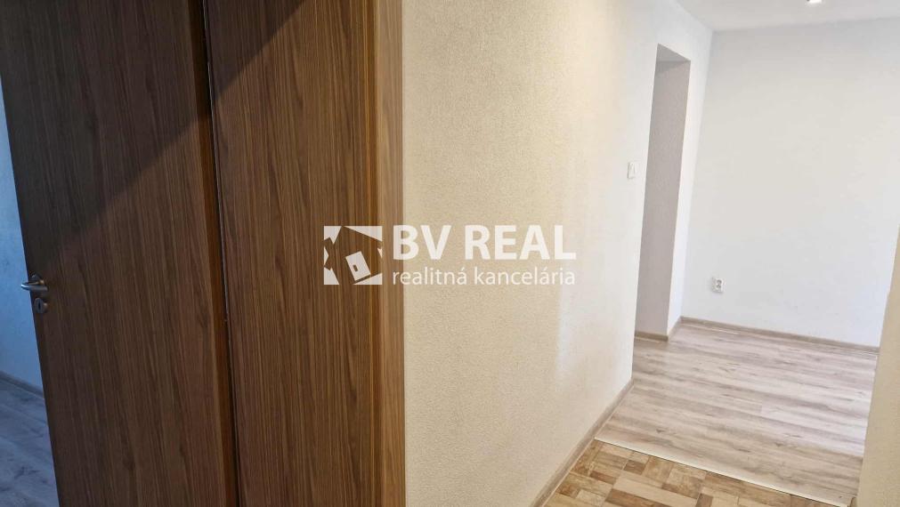 BV REAL Na predaj 2 izbový byt Handlová FM2291