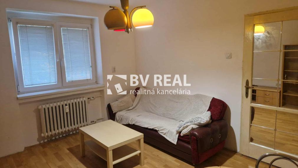 BV REAL Na predaj 2 izbový byt mesto Nováky FM2333