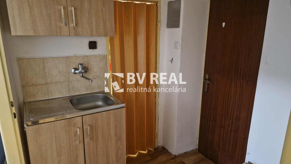 BV REAL Na prenájom 2 izbový byt s odkupom na splátky FM2332