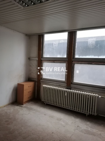 BV REAL na predaj 4 izbový apartmán Žiar nad Hronom FM7375
