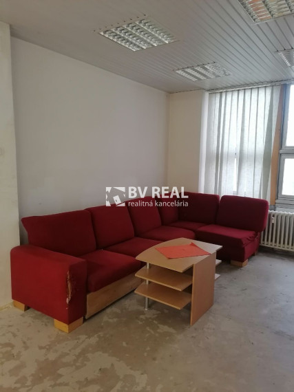 BV REAL na predaj 4 izbový apartmán Žiar nad Hronom FM7375