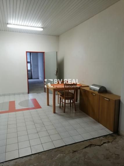 BV REAL na prenájom 4 izbový apartmán Žiar nad Hronom FM2093