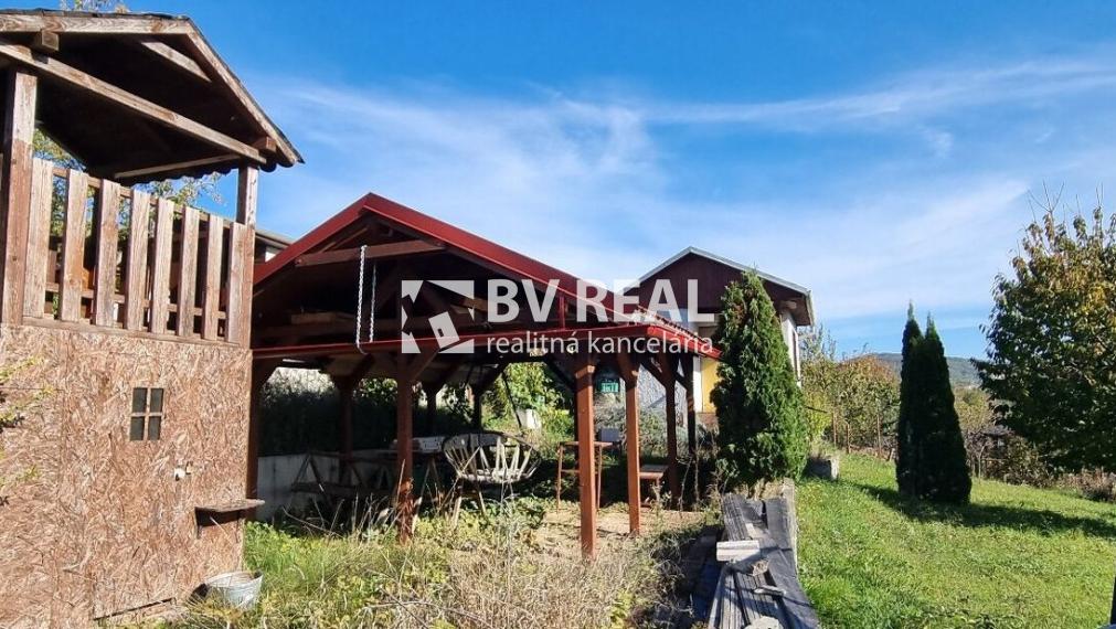 BV REAL na predaj chata so záhradou pri Partizánskom FM2440