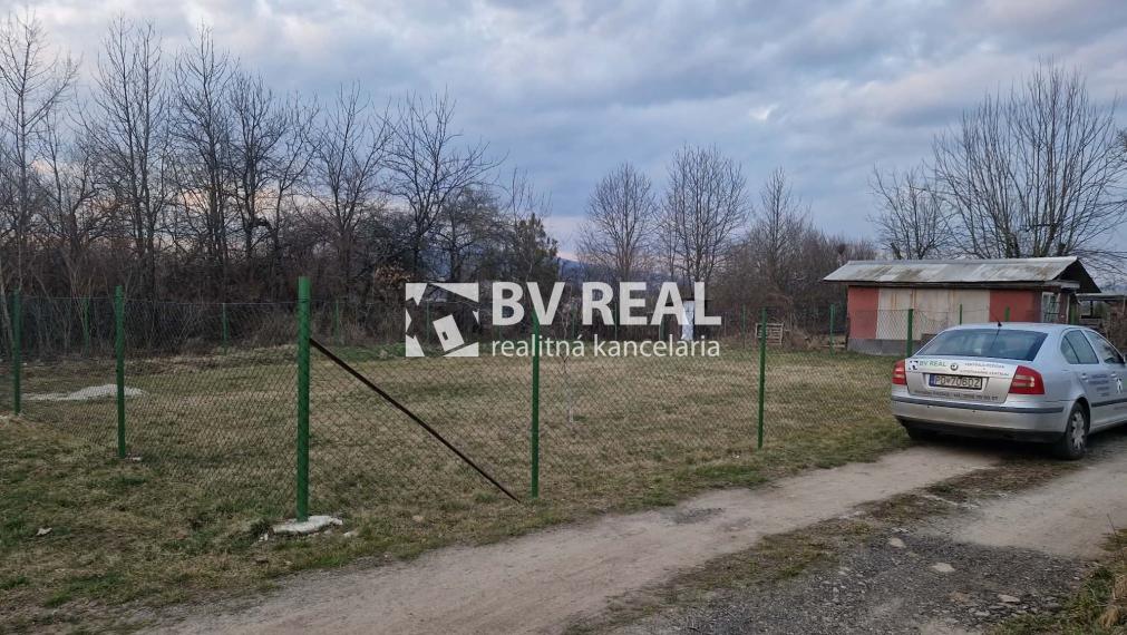 BV REAL Na prenájom pozemok obec Koš okres Prievidza FM2091