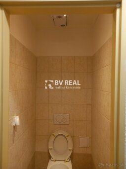 BV REAL Na prenájom obchodný priestor 97 m2 Bojnice FM2451