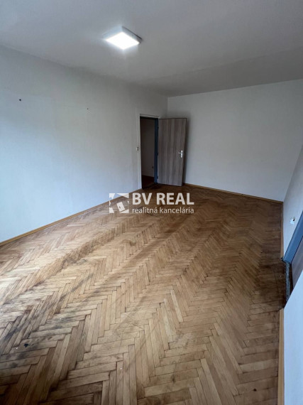 BV REAL Na prenájom 3 izbový byt s odkupom na splátky FM2452