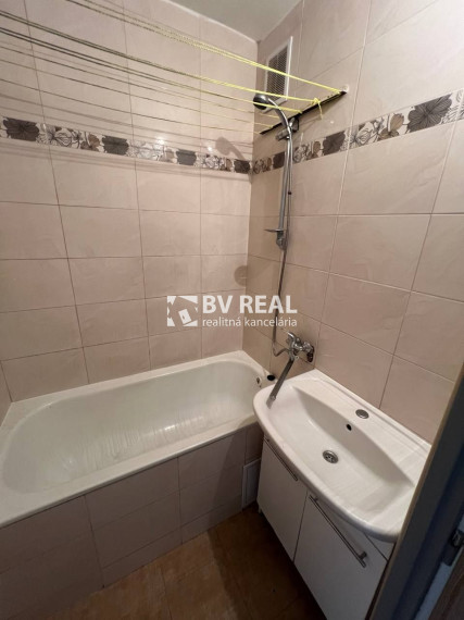 BV REAL Na prenájom 3 izbový byt s odkupom na splátky FM2452