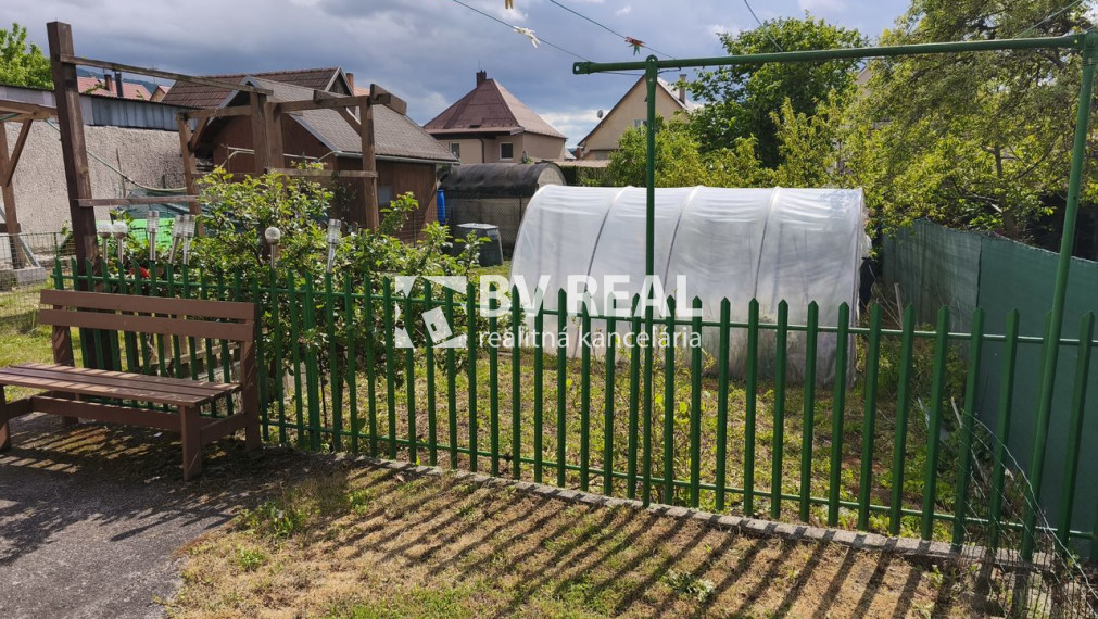BV REAL Na predaj rodinný dom Lehota pod Vtáčnikom BV6001