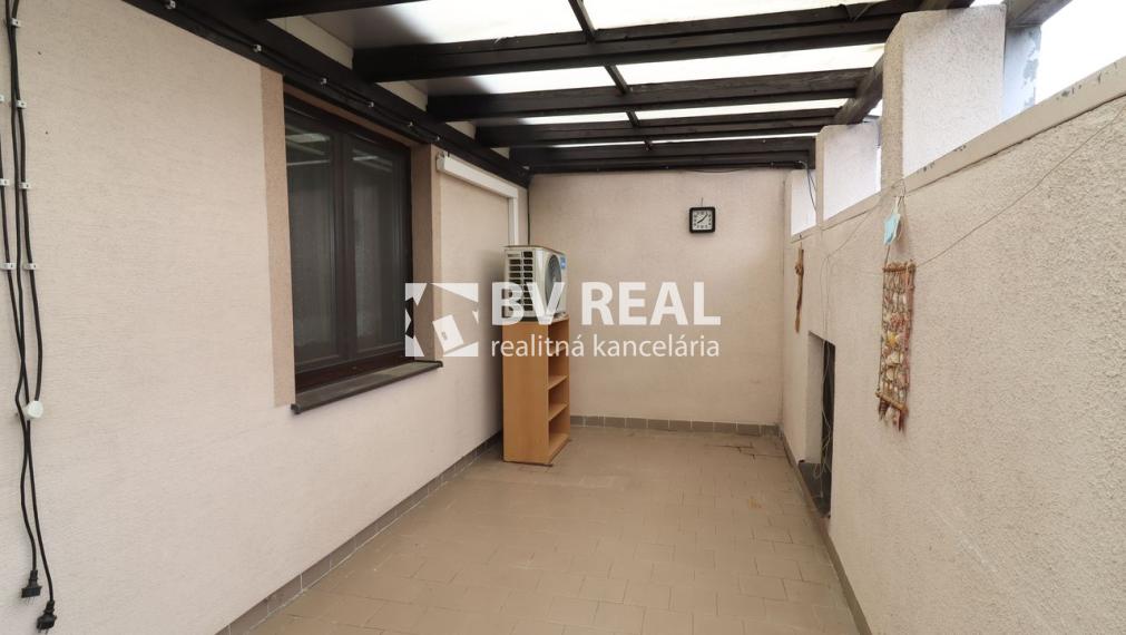 BV REAL Na predaj rodinný dom Lehota pod Vtáčnikom BV6001