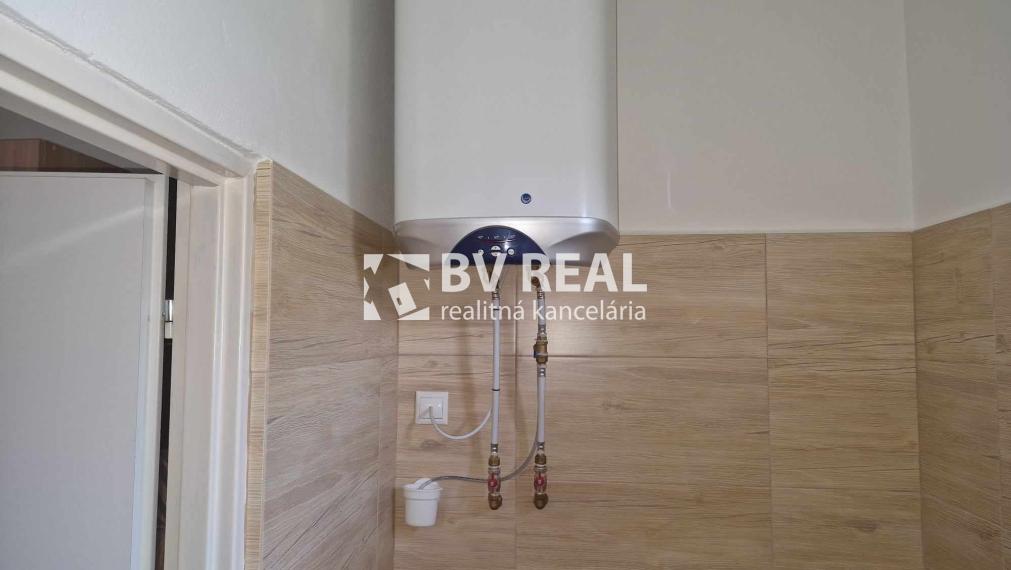 BV REAL predaj polyfunkčný objekt Čereňany okres Prievidza FM2126