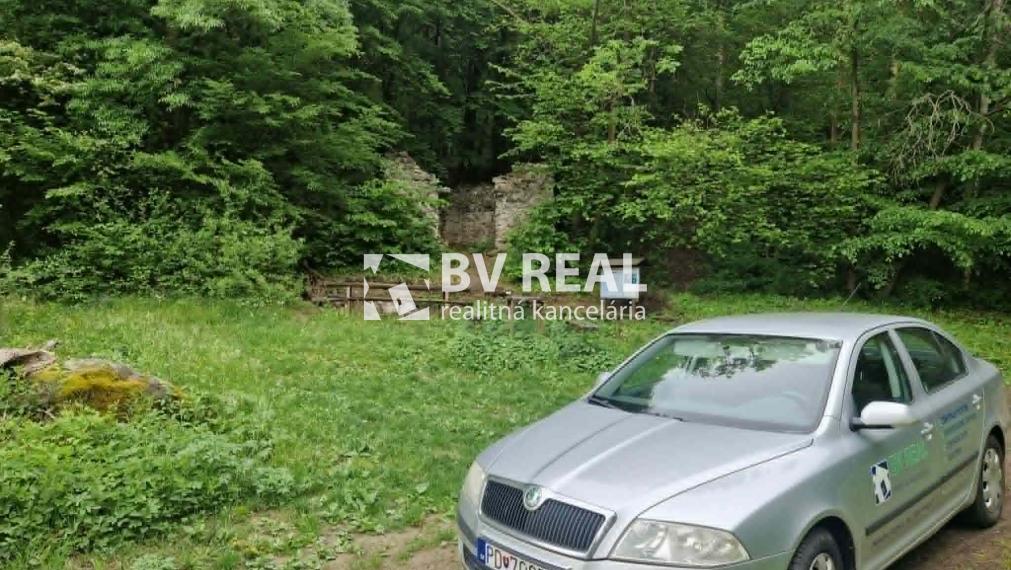 BV REAL Na predaj pozemok Nováky FM2455