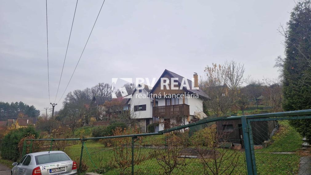 BV REAL Na predaj murovaná chata a záhrada Lutila FM2366