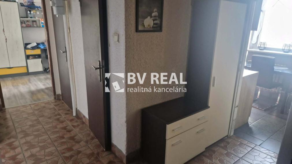 BV REAL Na predaj 2 izbový byt Žiar nad Hronom FM2438