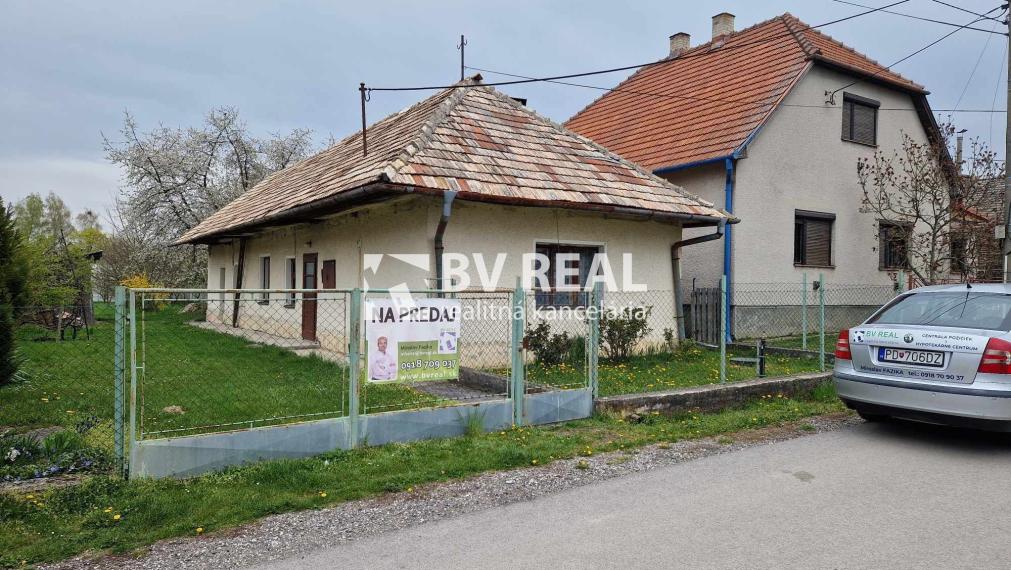 BV REAL Predaj rodinný dom a pozemok 1359 m2 Bystričany FM2404
