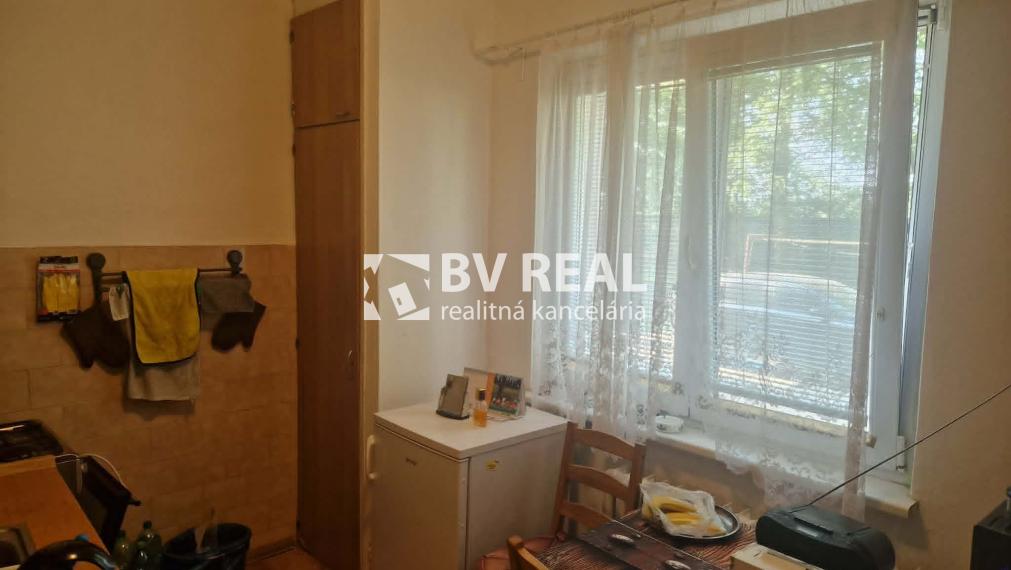 REZERVOVANÉ BV REAL Na predaj 1 izbový byt Prievidza FM2457