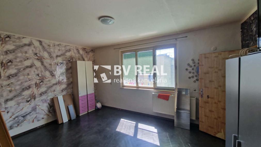 BV REAL Na predaj 2 izbový byt Bánovce nad Bebravou FM2250
