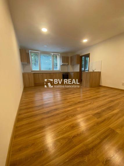 BV REAL Na prenájom 2 izbový byt s odkupom na splátky FM2018