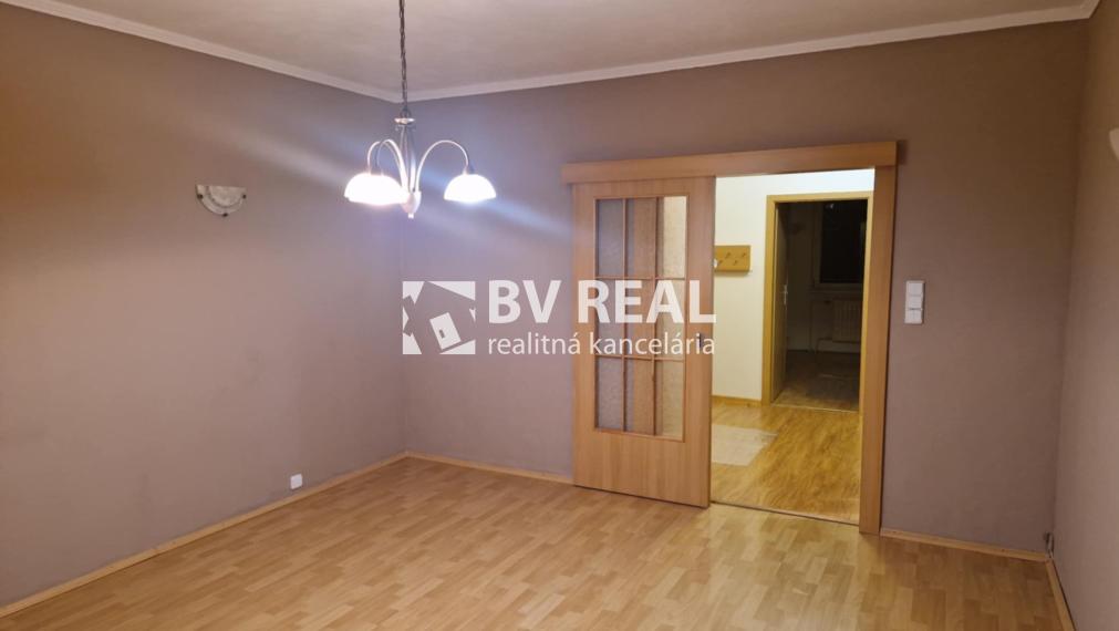 BV REAL Na predaj 3 izbový byt Prievidza FM2429