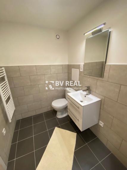 BV REAL Na predaj 2 izbový byt Handlová FM2464