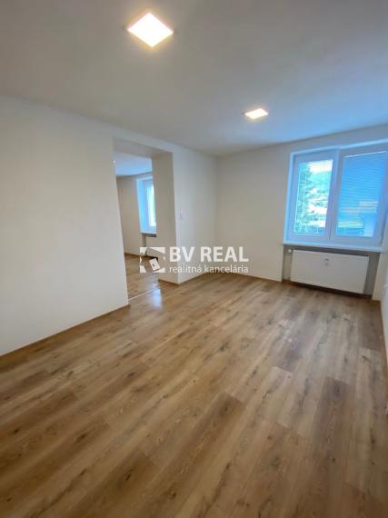 BV REAL Na predaj 2 izbový byt Handlová FM2464