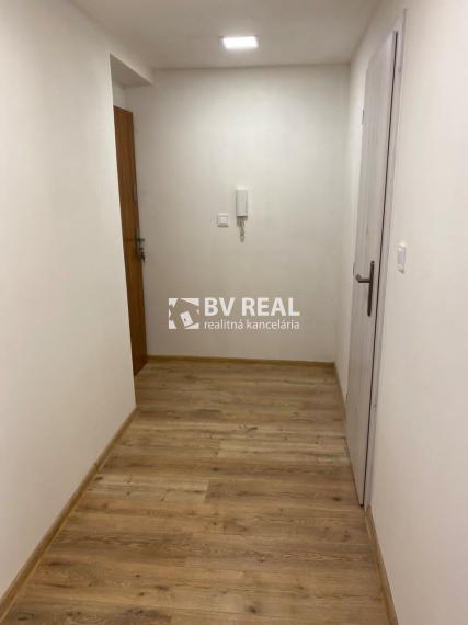 BV REAL Na predaj 2 izbový byt Handlová FM2464