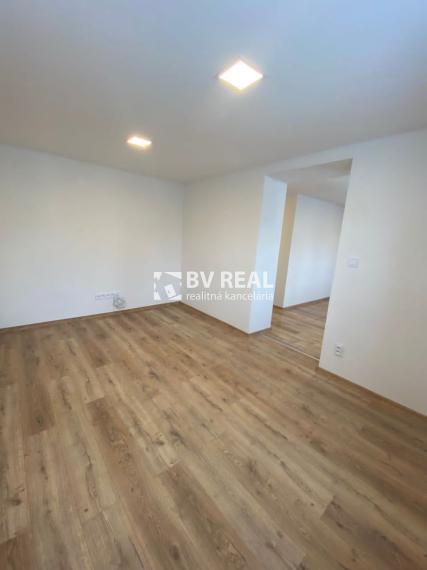 BV REAL Na predaj 2 izbový byt Handlová FM2464